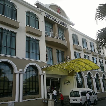 Regal Court Hotel กูชิง ภายนอก รูปภาพ