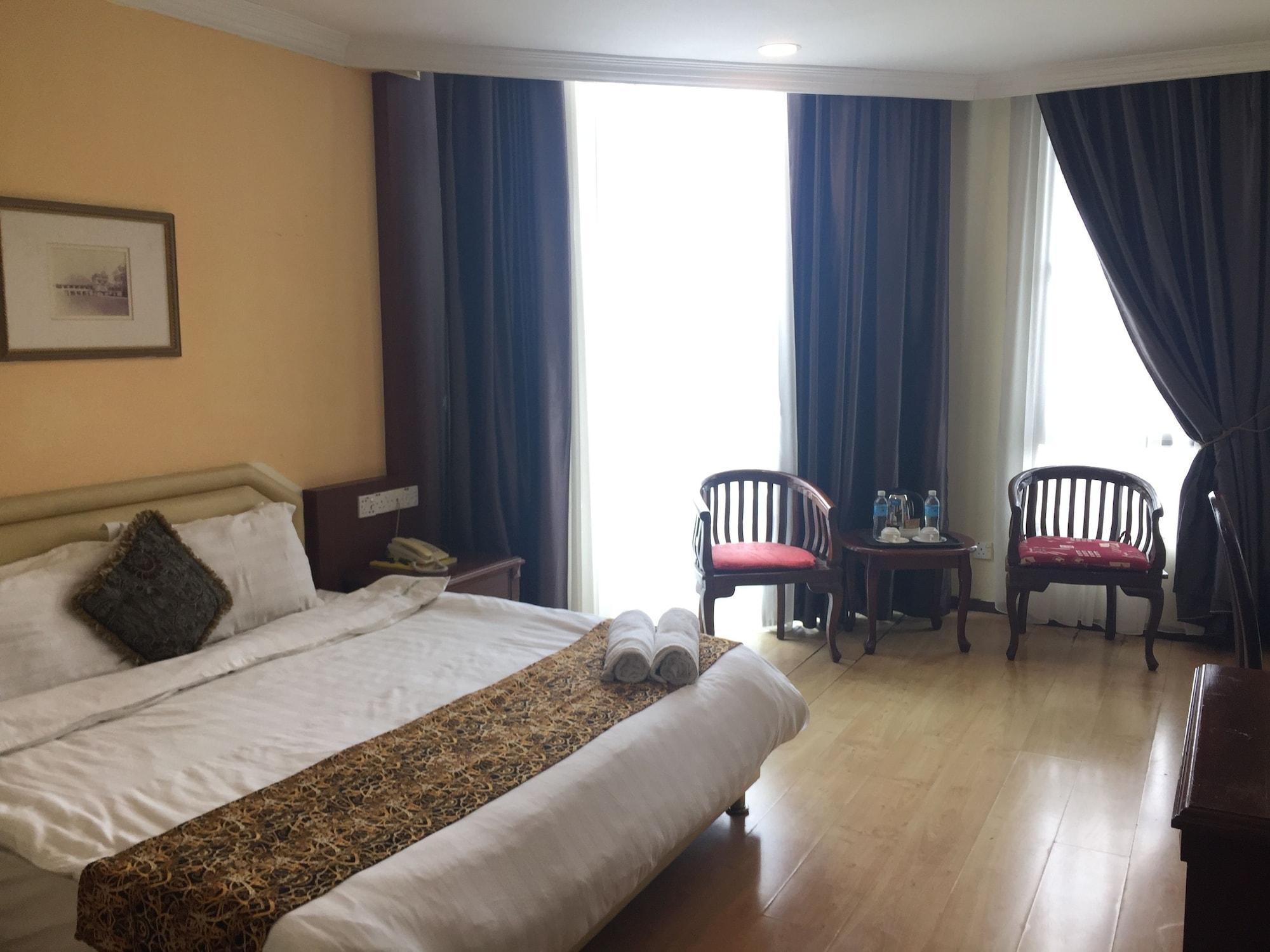 Regal Court Hotel กูชิง ภายนอก รูปภาพ