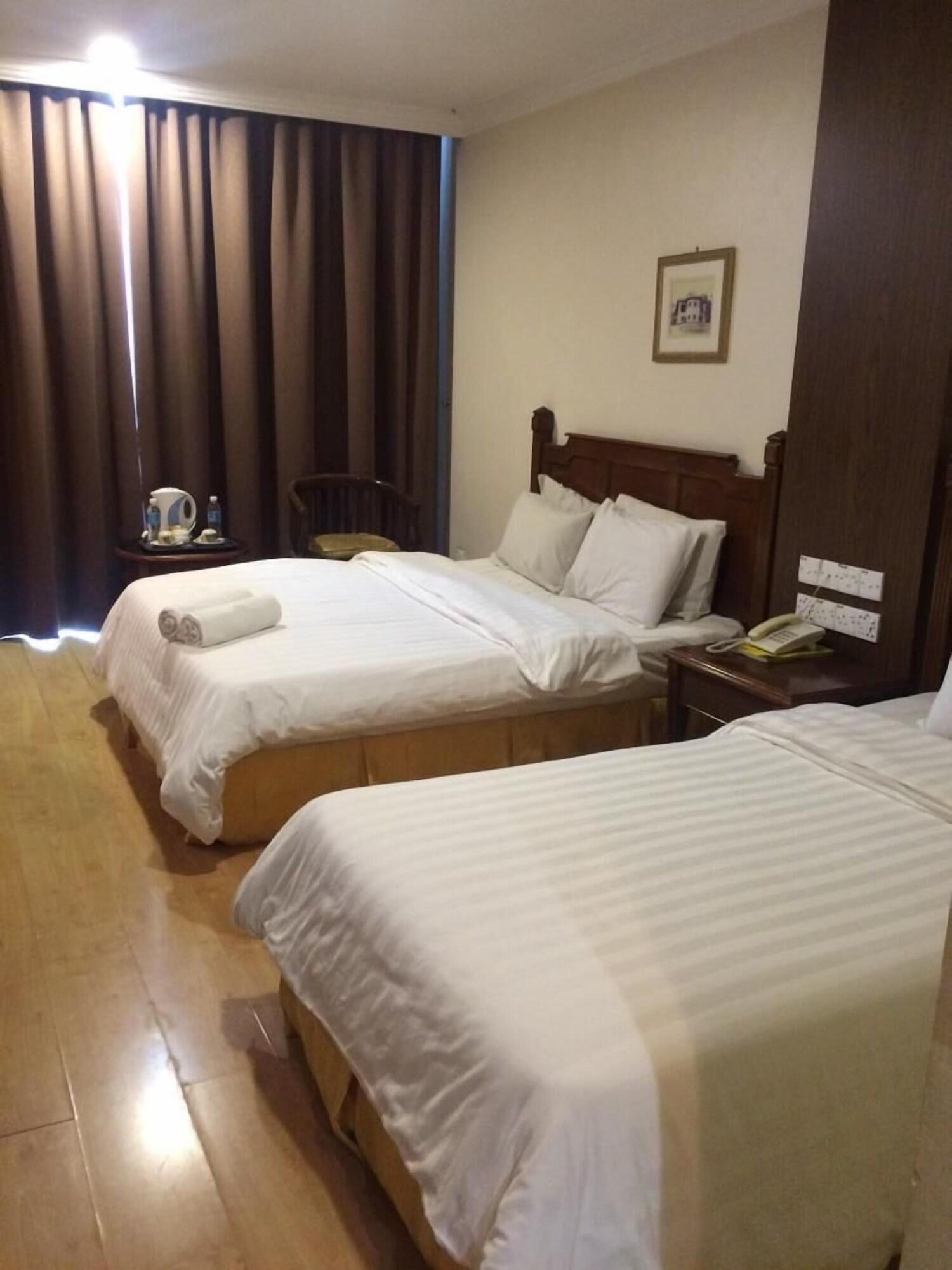 Regal Court Hotel กูชิง ภายนอก รูปภาพ