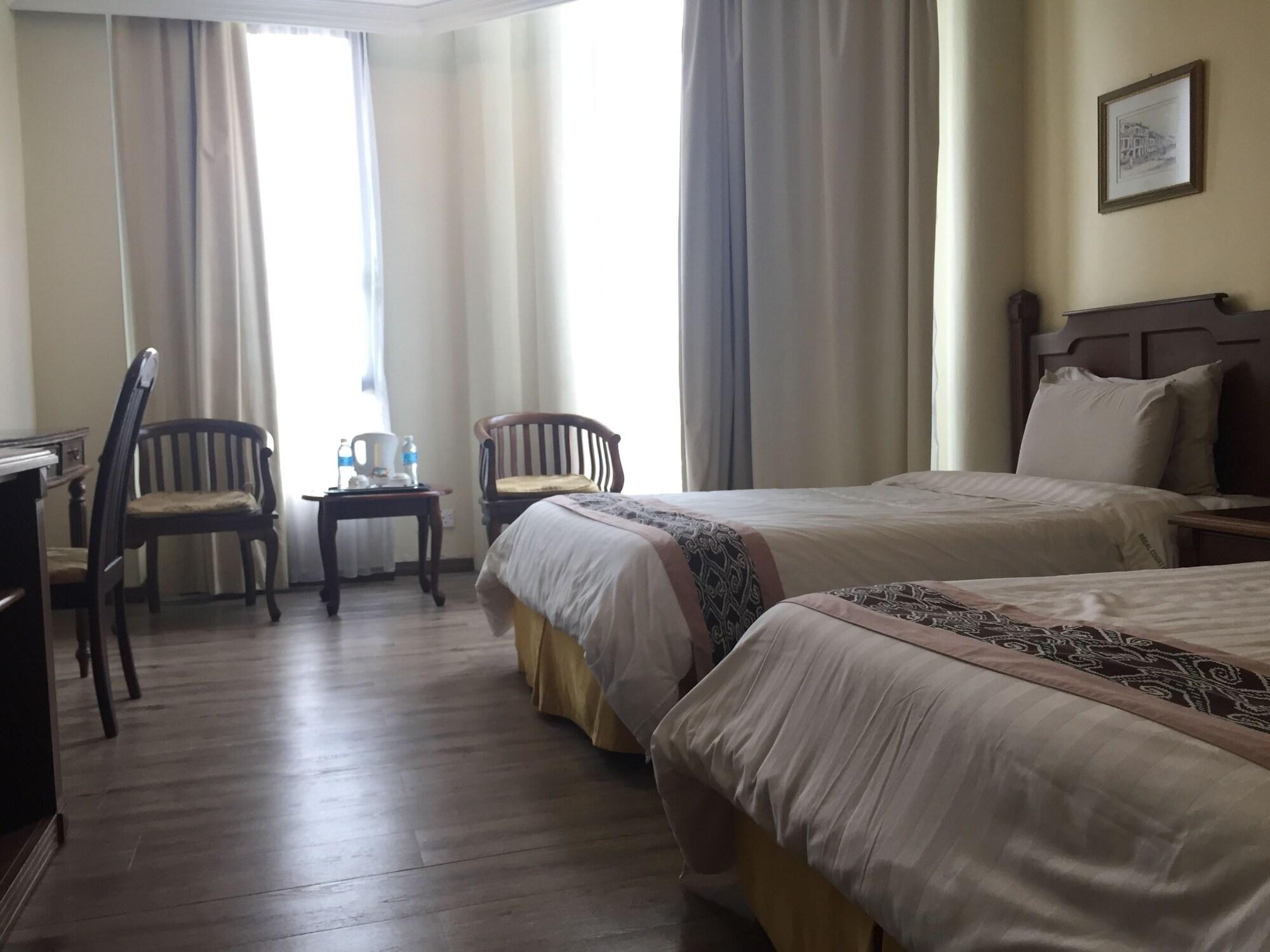 Regal Court Hotel กูชิง ภายนอก รูปภาพ